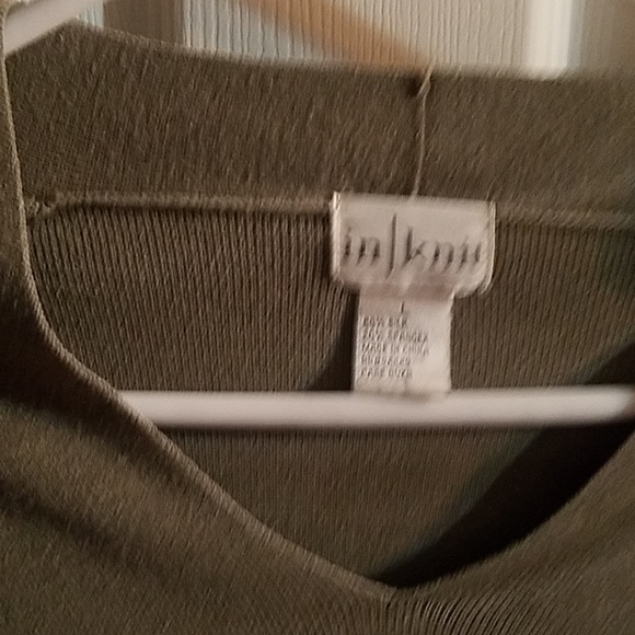 Sweater - Picture 2 of 3